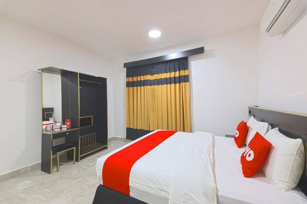 Star Emirates Downtown Hotel Салала Екстер'єр фото