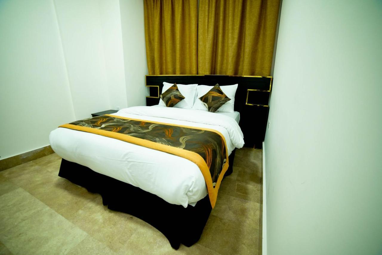 Star Emirates Downtown Hotel Салала Екстер'єр фото